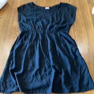 Cute cap sleeve dress with pockets 🖤